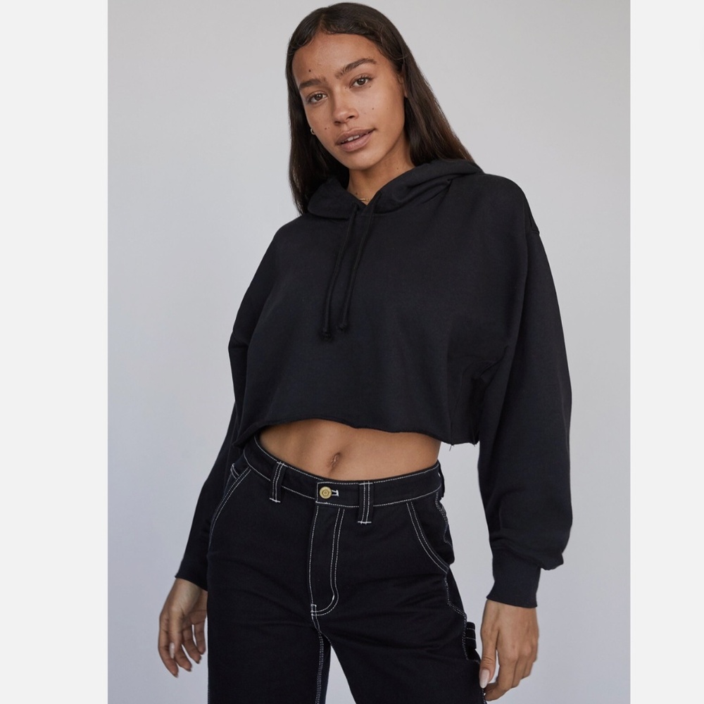 Aritzia TNA Cropped Black Hoodie l Size S